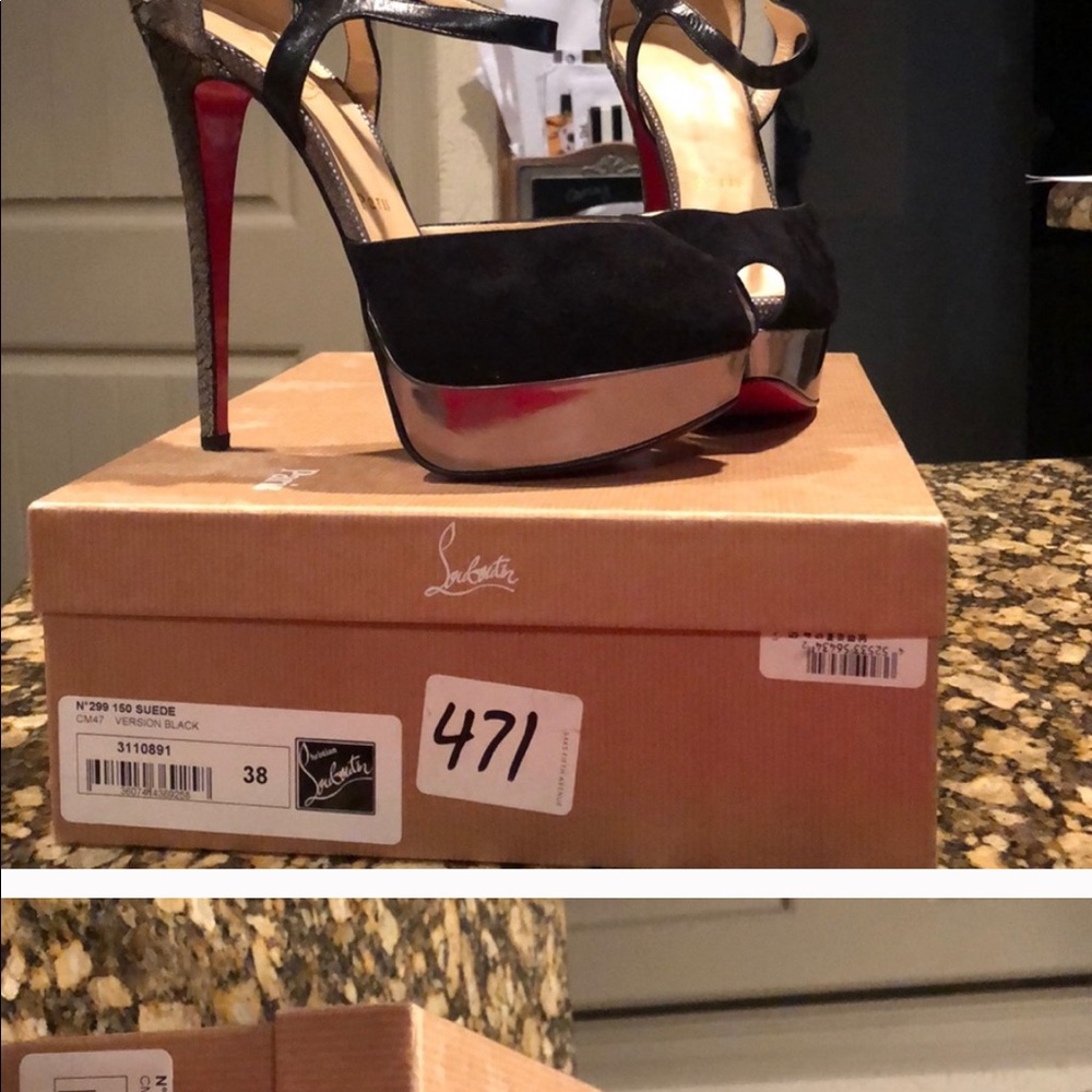 Like new Louboutin peep toe pump